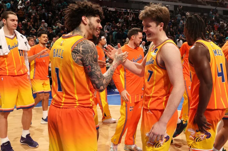 MK SPORTS-我不装了！黄蜂今日战胜火箭，轰出一波8连胜