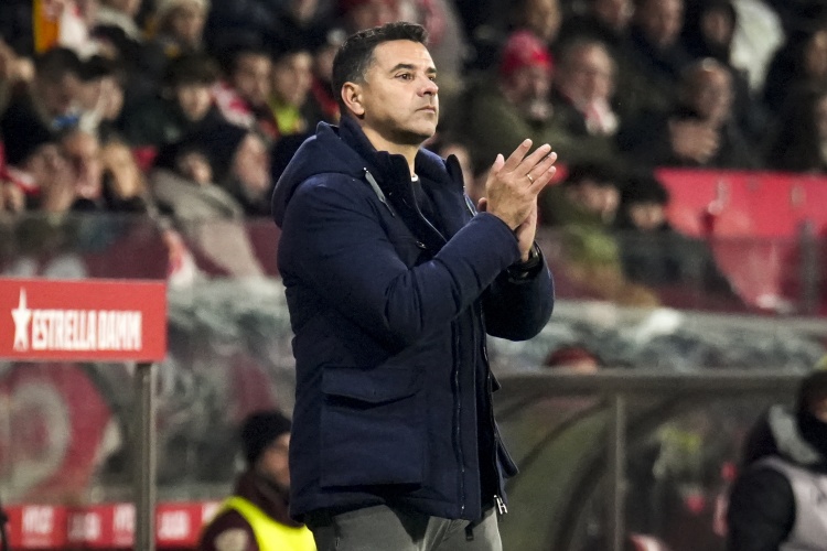 MK体育平台-赫罗纳主帅谈姆巴佩倒地：雷斯说自己身位在前，只是一次身体对抗