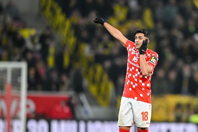 MK体育官网-阿米里：我们上半场踢得不可思议，但拜仁换上的球员根本无法防守