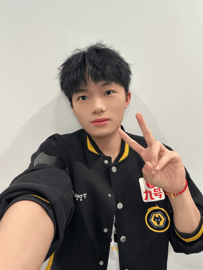 MK体育官网-拿下两个MVP，大家觉得清清状态是否完成触底反弹？